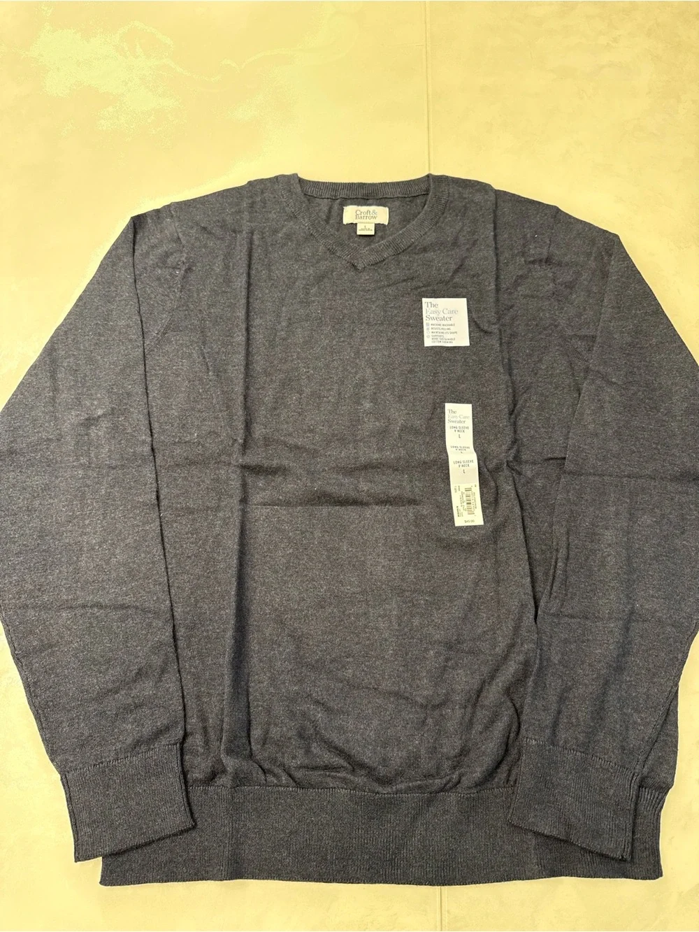 croft & barrow Men's V-Neck Sweater in Charcoal